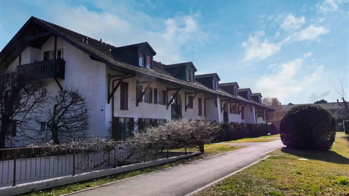 Parcheggio esterno in affitto - Chemin Du Stade 7, 1252 Meinier