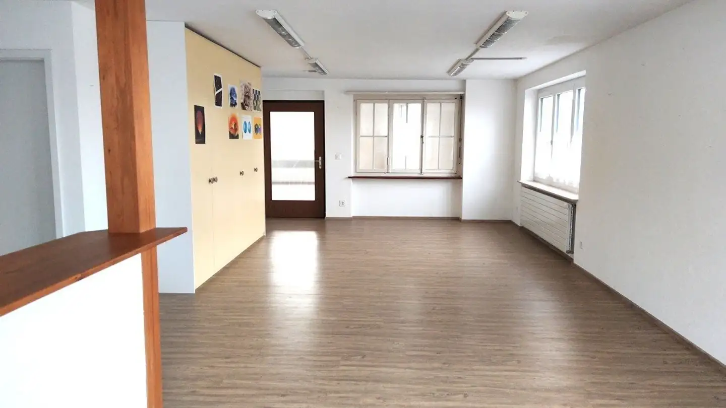 Gewerbe mieten - Dorfrain 8, 5745 Safenwil