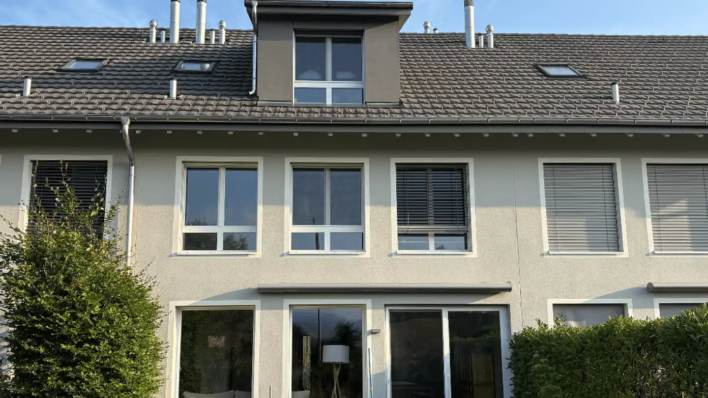 Row house for rent - Mythenblick 22, 8926 Uerzlikon