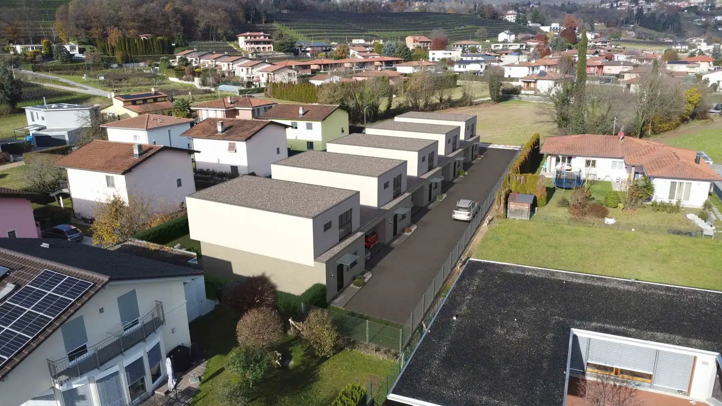 Maison en terrasse à vendre - Via Montalbano, 6855 Stabio
