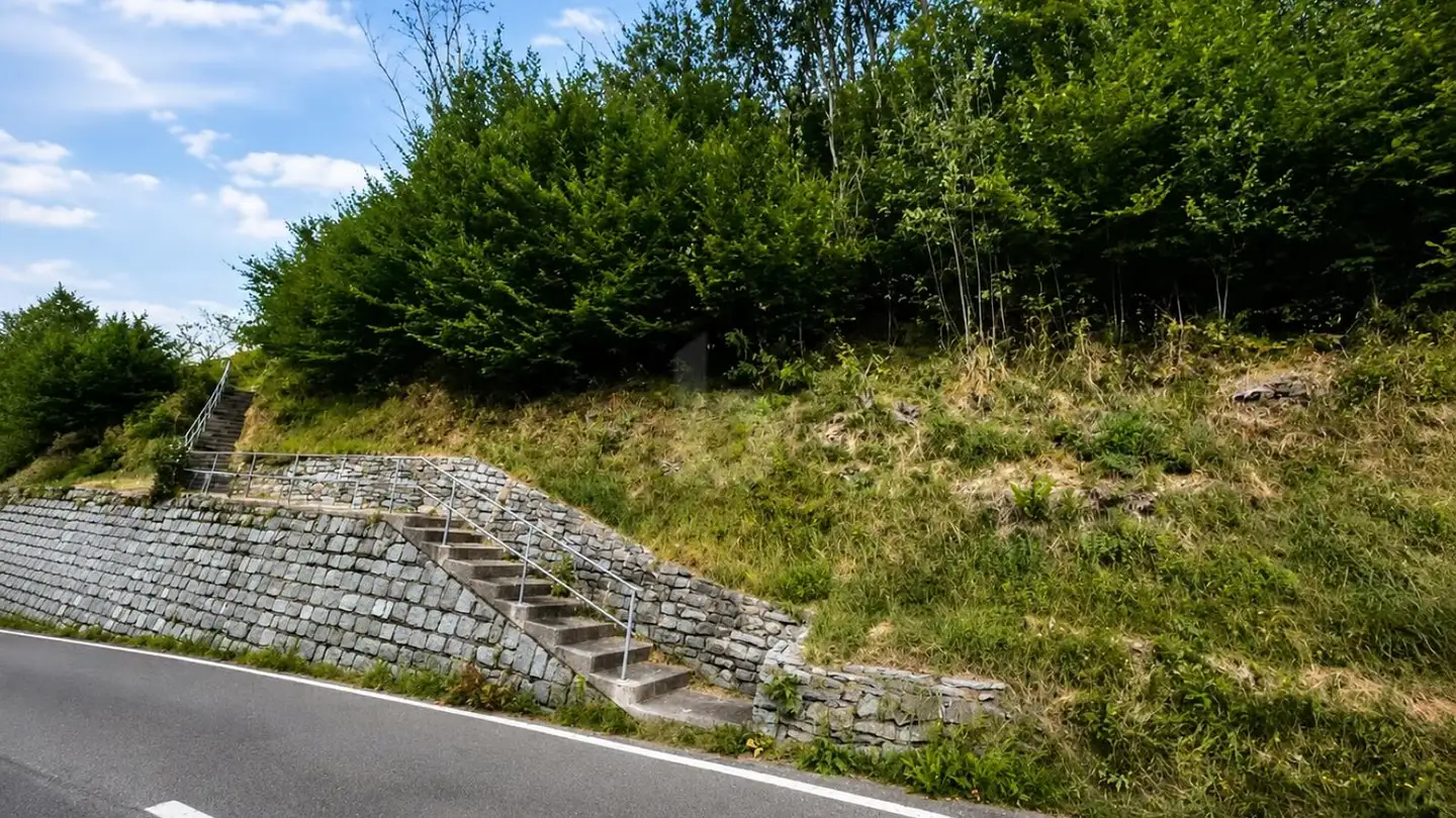 Terreno edificabile in vendita - 6760 Carì