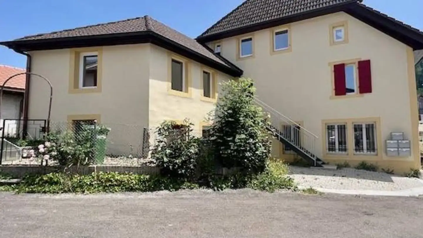 Edificio residenziale in vendita - Le Crêt-de-l'Eau 13, 2108 Couvet