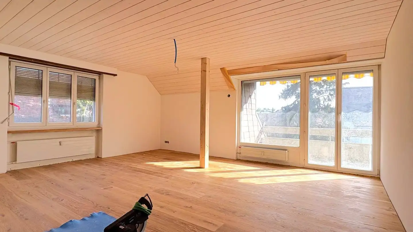 Attique à louer - Hofacherweg 2, 3423 Ersigen