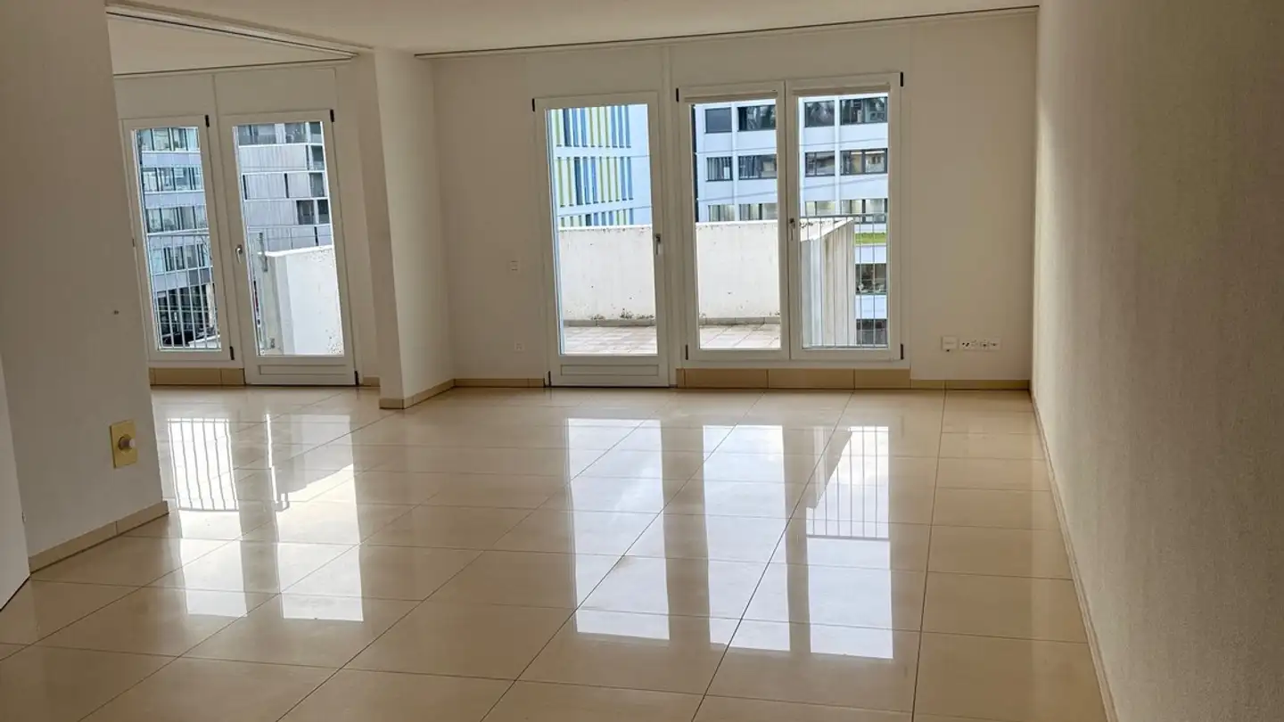 Wohnung mieten - Schwarzackerstrasse 19, 8304 Wallisellen - Foto 3