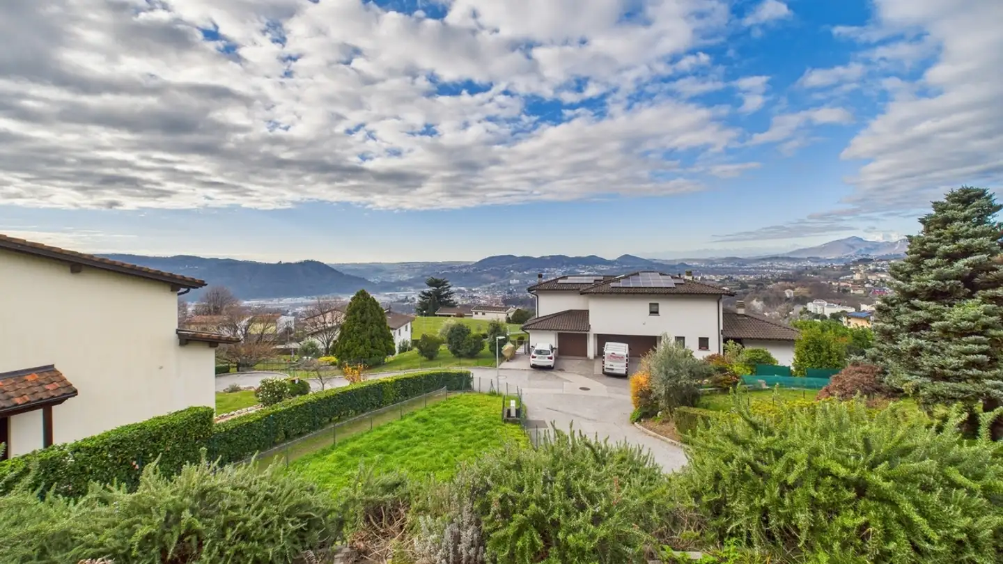 Villa for sale - 6835 Morbio Superiore