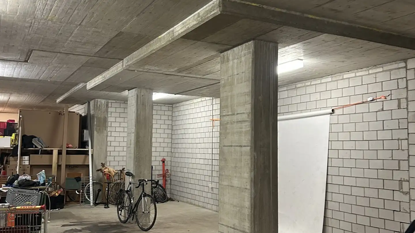 Commercial à louer - Eibenstrasse 11, 8045 Zürich