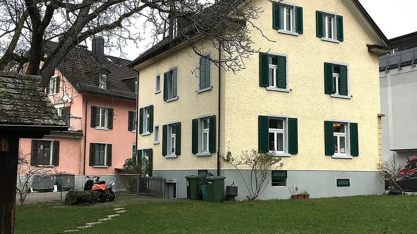 Dachgeschosswohnung mieten - Neuhofstrasse 24, 8600 Dübendorf