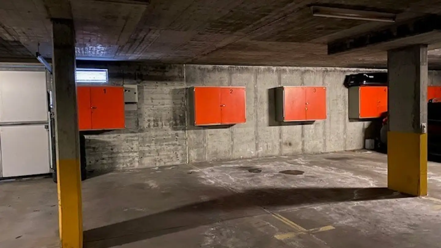 Garage singolo in affitto - Rosengartenstrasse 20, 8716 Schmerikon
