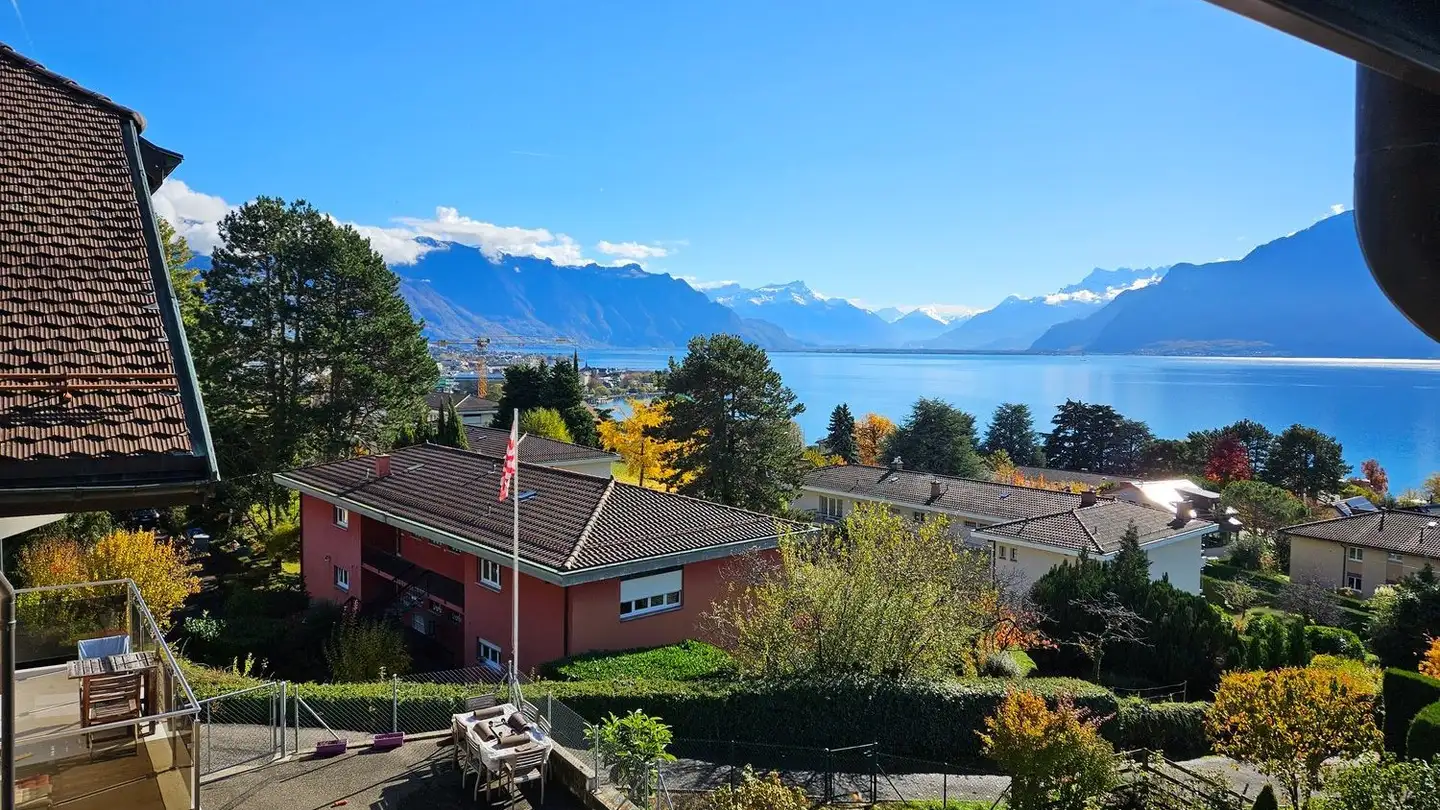Attique à louer - Avenue Félix-Cornu 33, 1802 Corseaux