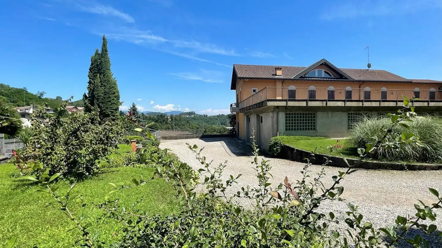 Doppelhaushälfte kaufen - 6855 Stabio