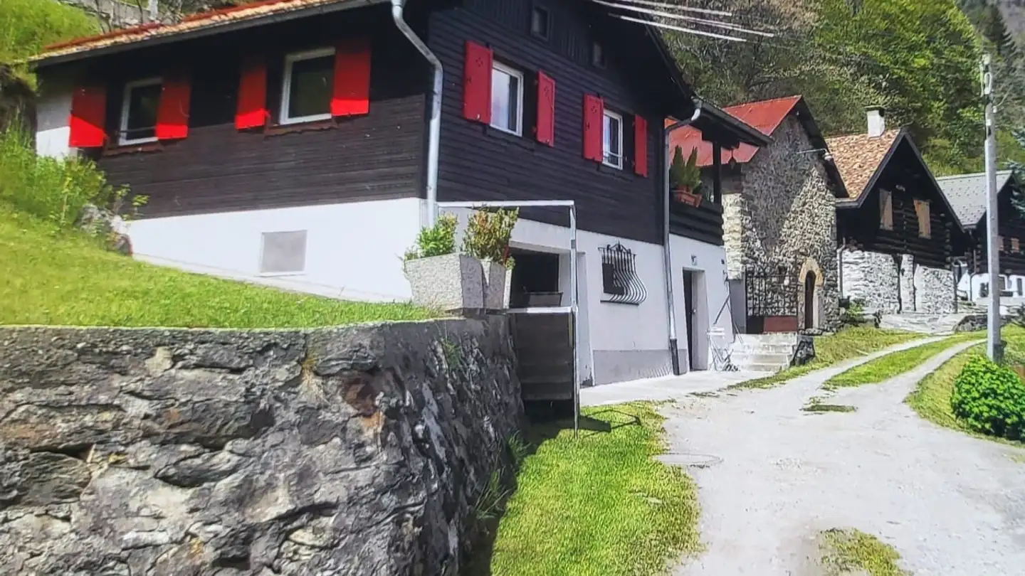 Einfamilienhaus kaufen - Scruengo, 6776 Piotta