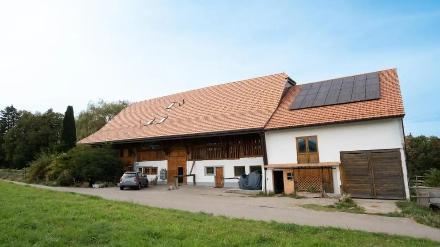 Farm for sale - 1697 La Joux FR