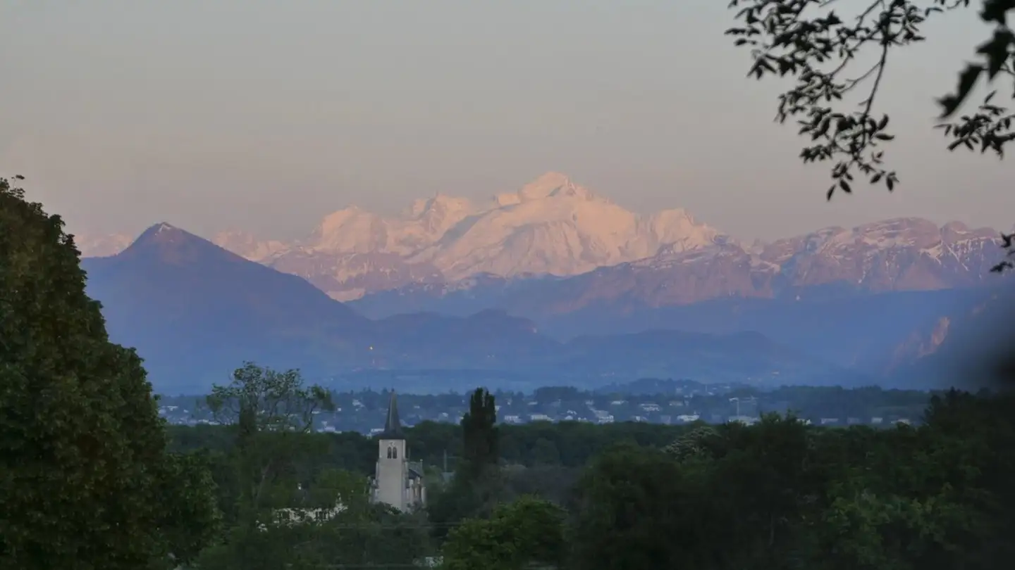 Villa for sale - 1239 Collex