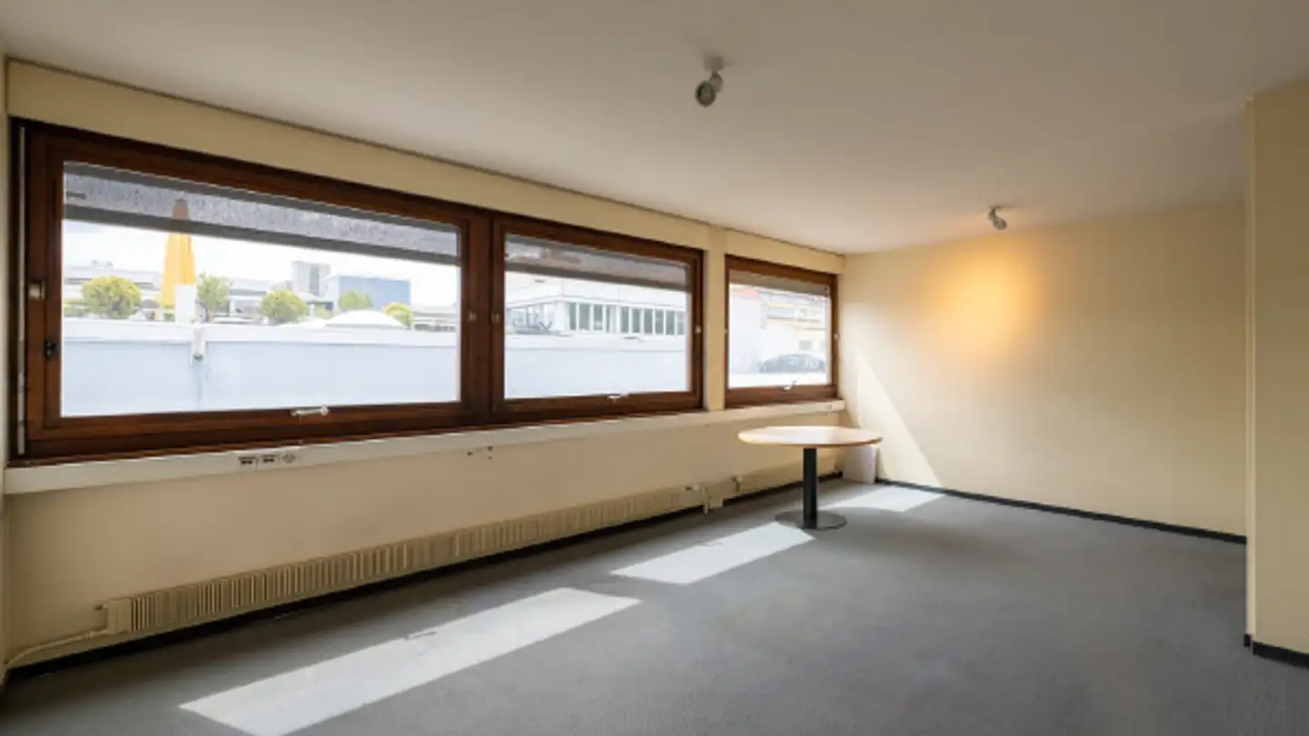 Office space for rent - 1227 Les Acacias