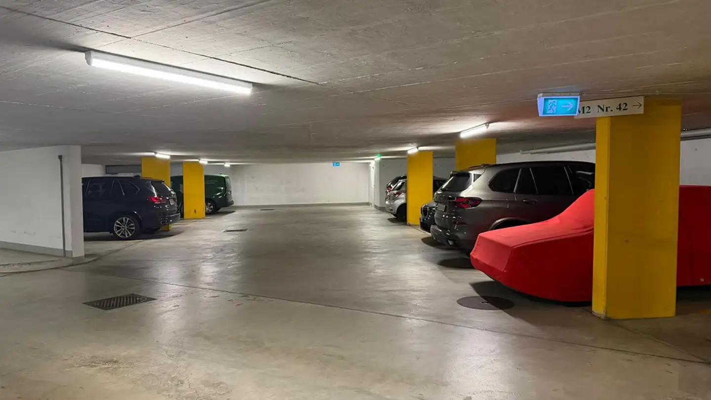 Place de parking souterraine à louer - Haldenstrasse 44, 8134 Adliswil - Photo 4