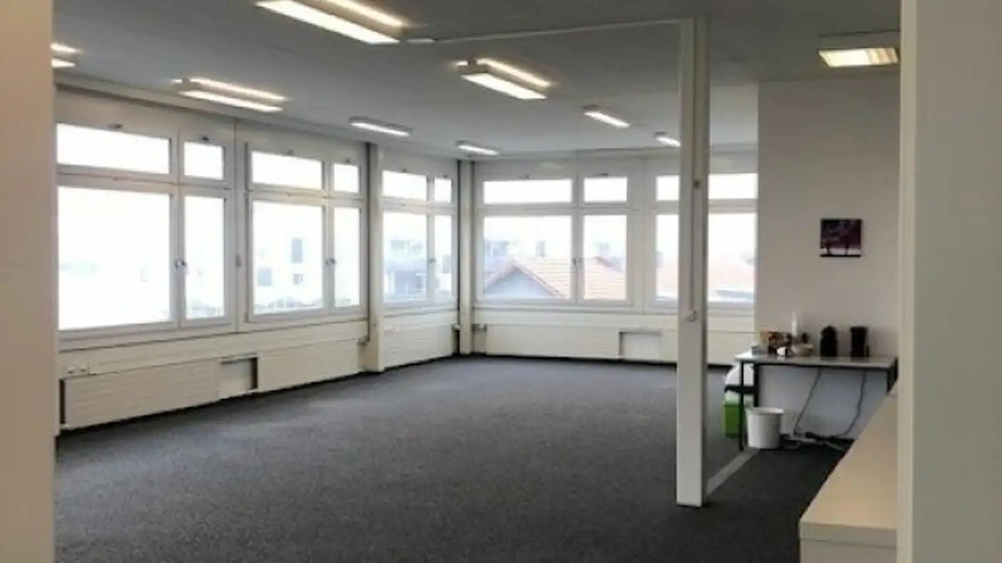 Spazio ufficio in affitto - Bahnhofstrasse, 3232 Ins - Foto 3