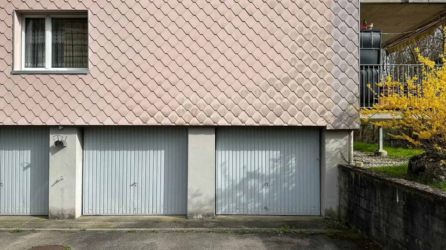Garage individuel à louer - Mühlegasse 21, 3315 Bätterkinden - Photo 2
