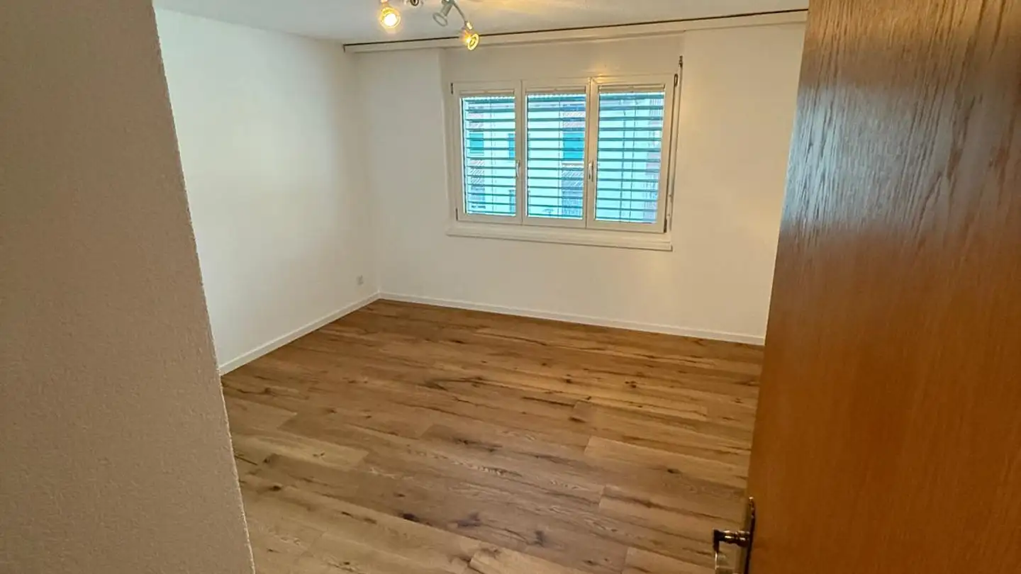 Apartment for rent - Rotwaldstrasse 12, 9602 Bazenheid - Photo 4