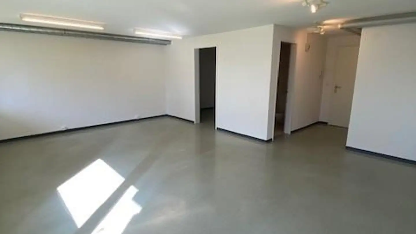 Atelier à louer - Brüggbühlstrasse 6, 3172 Niederwangen b. Bern - Photo 2