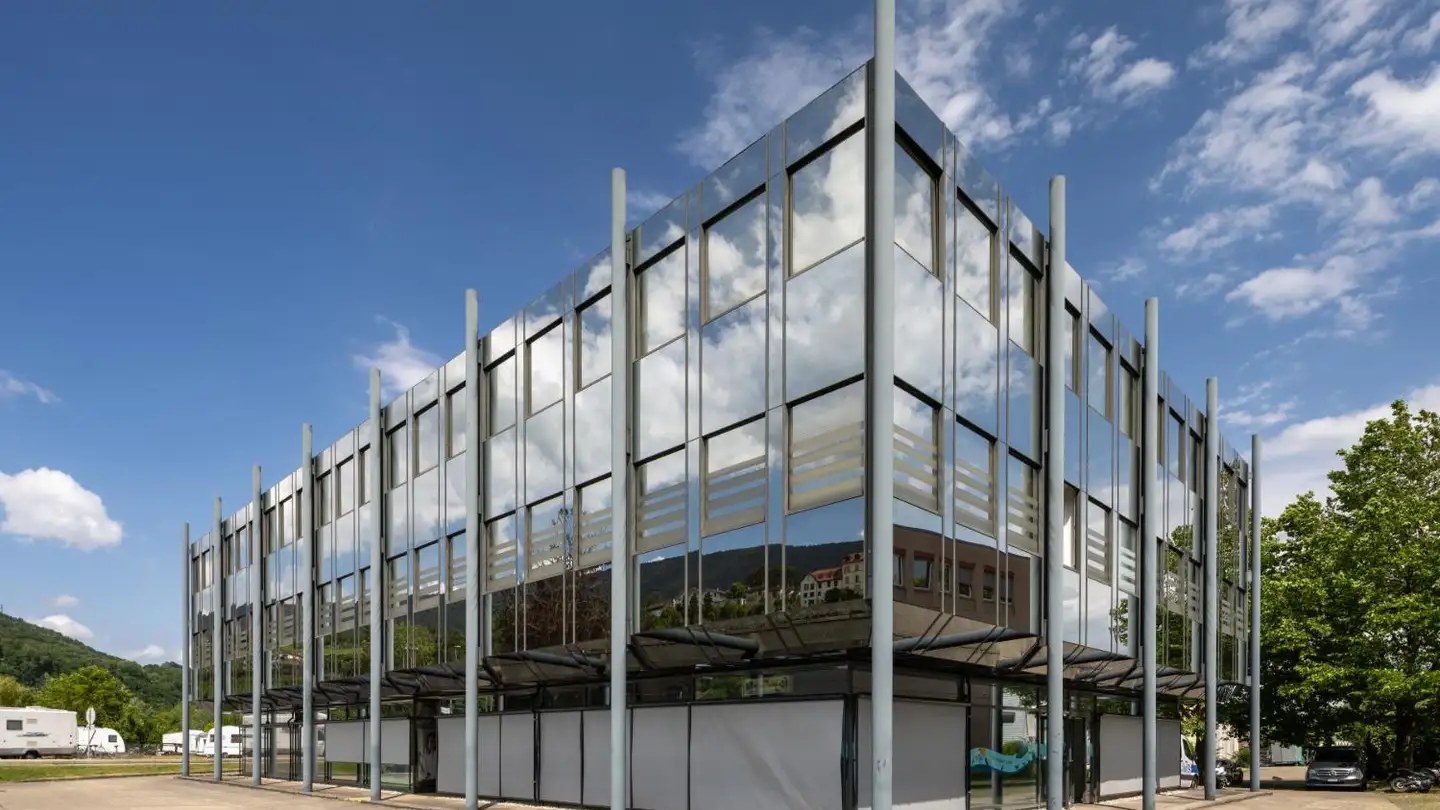 Commercial à louer - Route De Soleure 12, 2072 St-Blaise