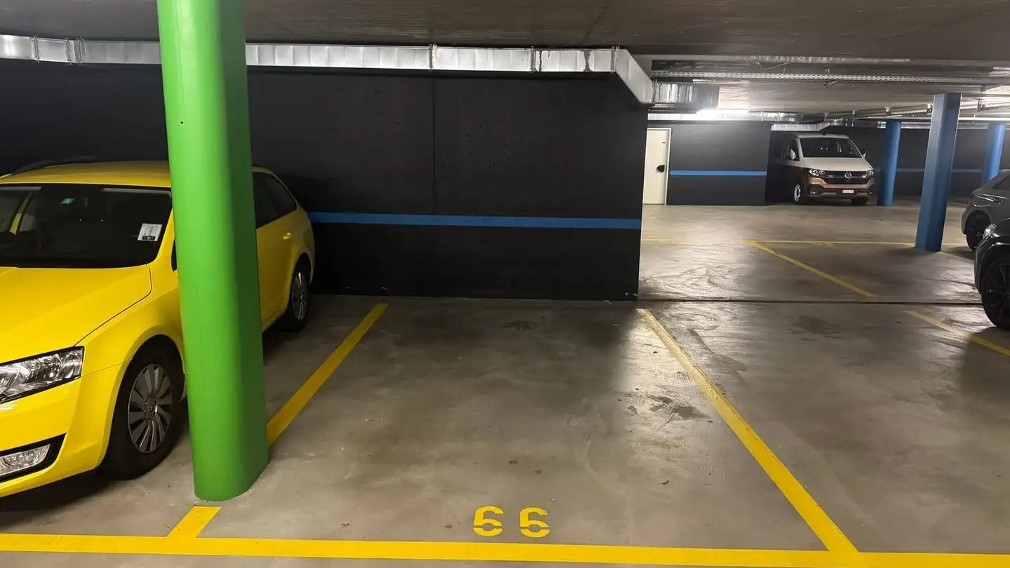 Tiefgaragenstellplatz mieten - Moosstrasse 47, 8134 Adliswil