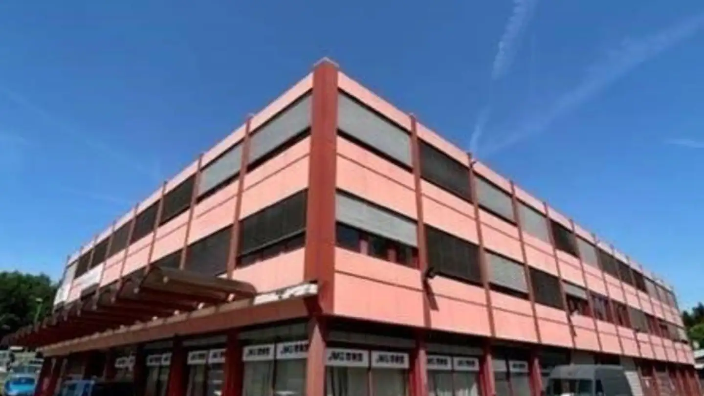 Gewerbe mieten - Chemin De La Colice 2, 1023 Crissier