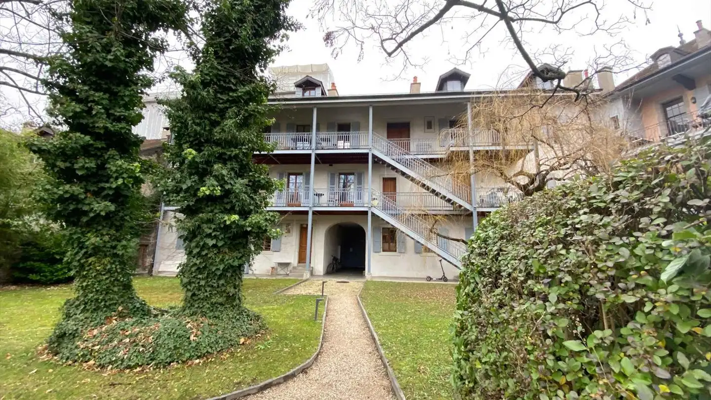 Apartment for rent - Place Du Marché 15, 1227 Carouge GE