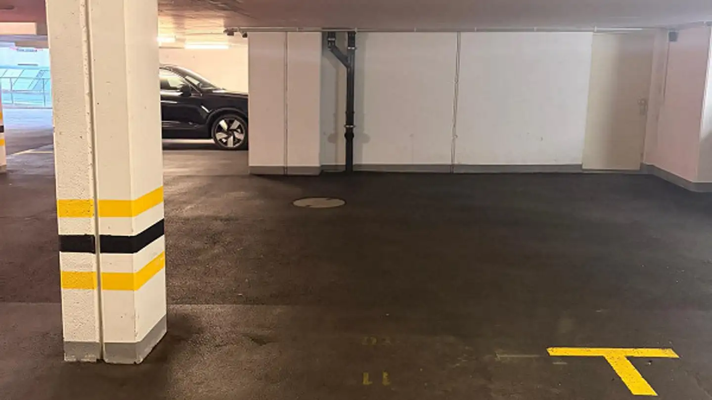 Place de parking souterraine à louer - Lauenenweg 8a, 3600 Thun - Photo 4