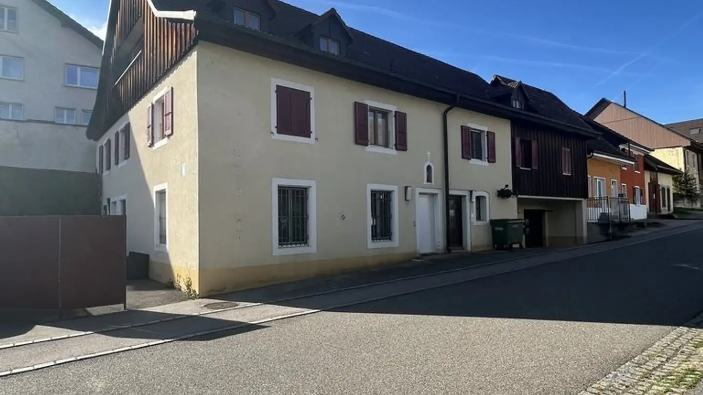 Wohnung mieten - Rue Du 23-Juin 40, 2905 Courtedoux