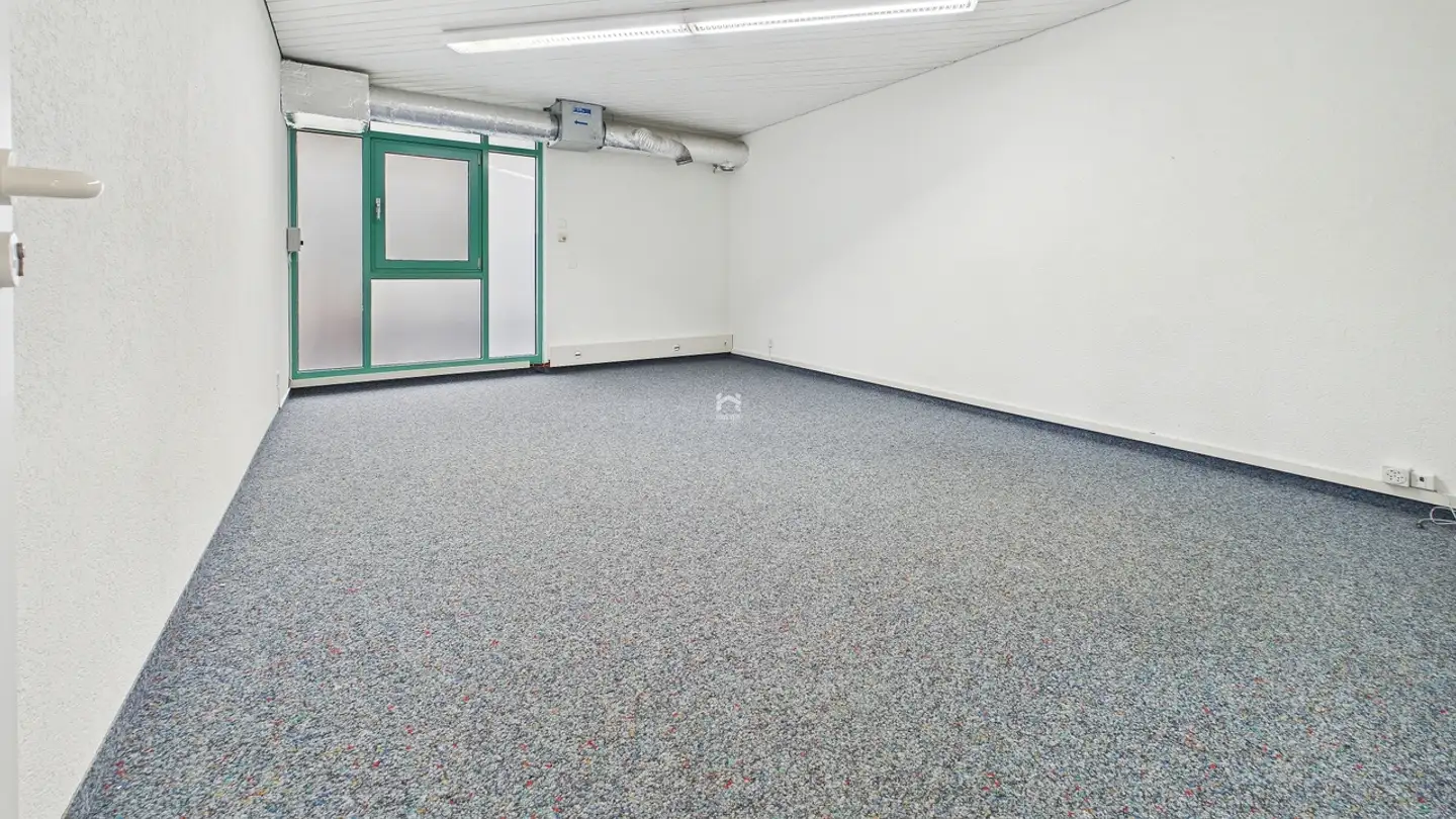 Mixed-use building for sale - Seewenweg 5, 4153 Reinach BL - Photo 4