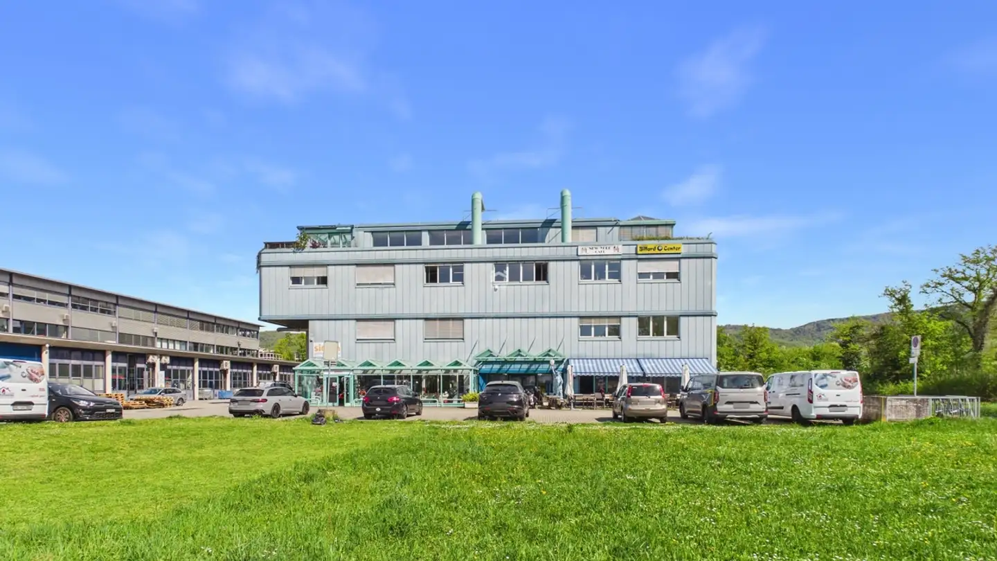 Edificio ad uso misto in vendita - Seewenweg 5, 4153 Reinach BL