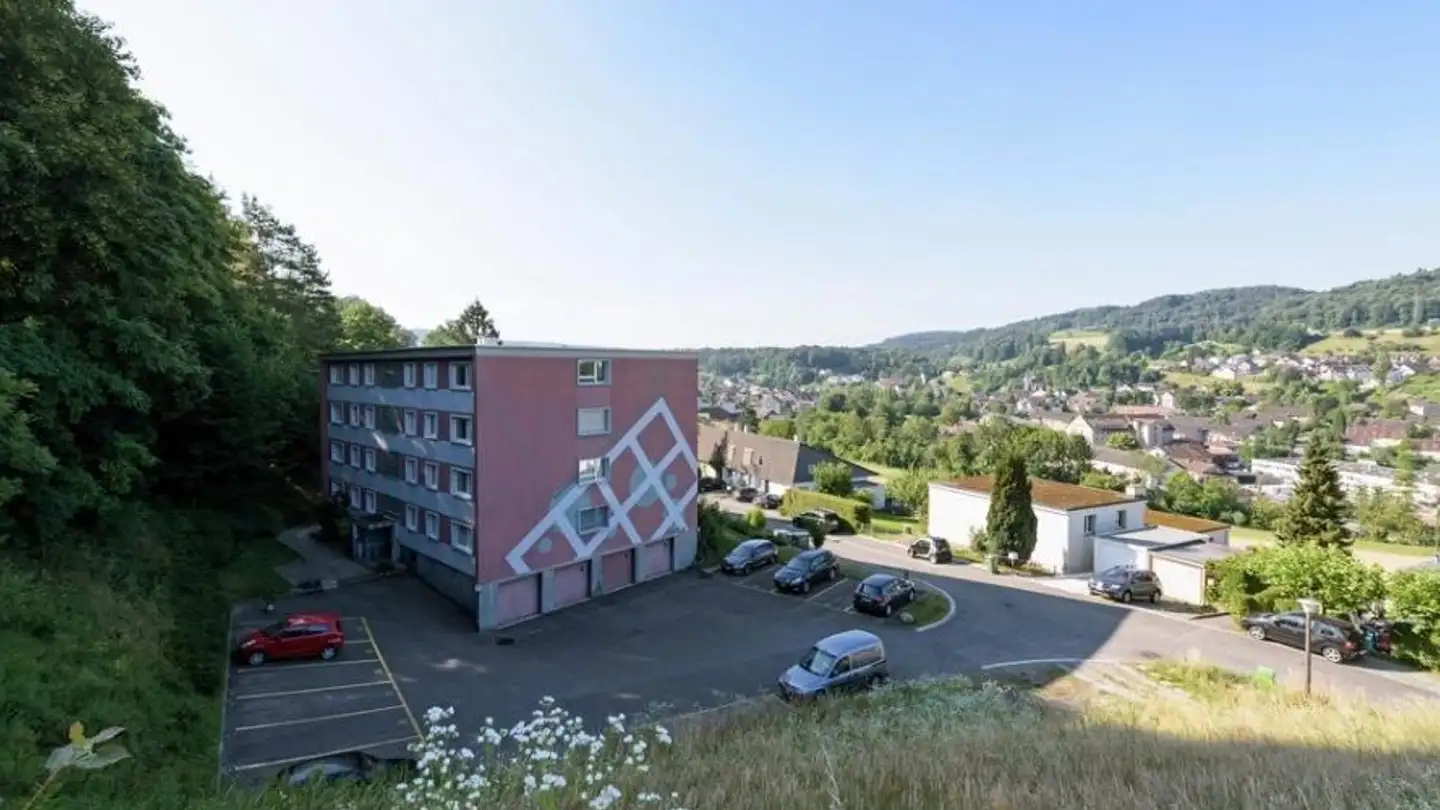 Überdachter Motorradparkplatz mieten - Im Riet 12, 8427 Freienstein