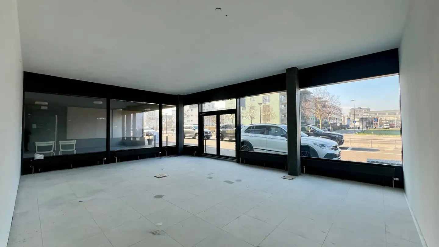 Magasin à louer - Loren-Allee 20, 8610 Uster - Photo 2