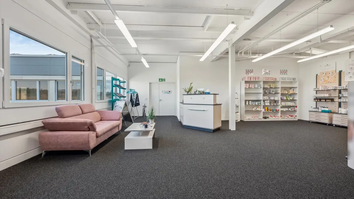 Gewerbe mieten - Suhrerstrasse 57, 5036 Oberentfelden - Foto 2