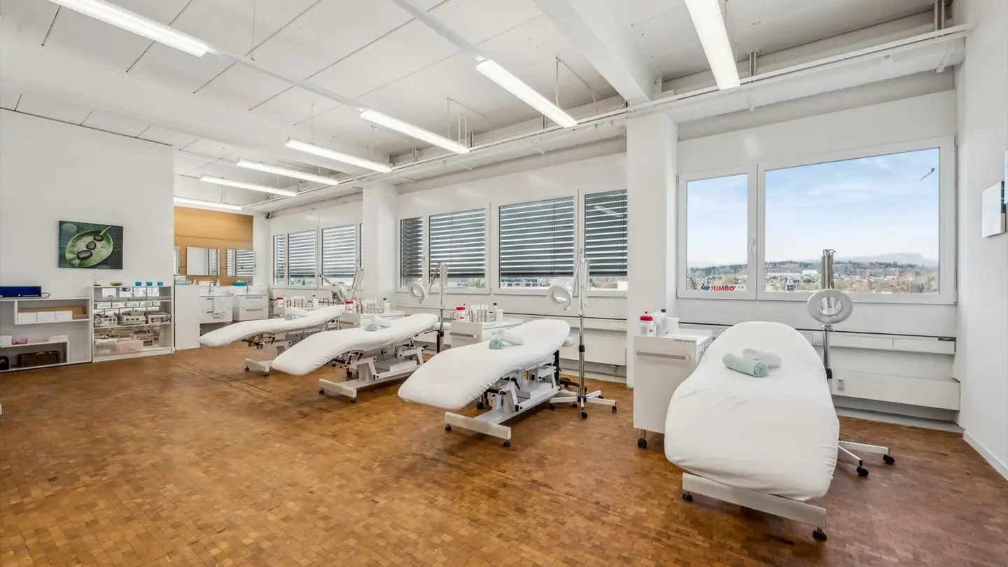 Gewerbe mieten - Suhrerstrasse 57, 5036 Oberentfelden - Foto 4