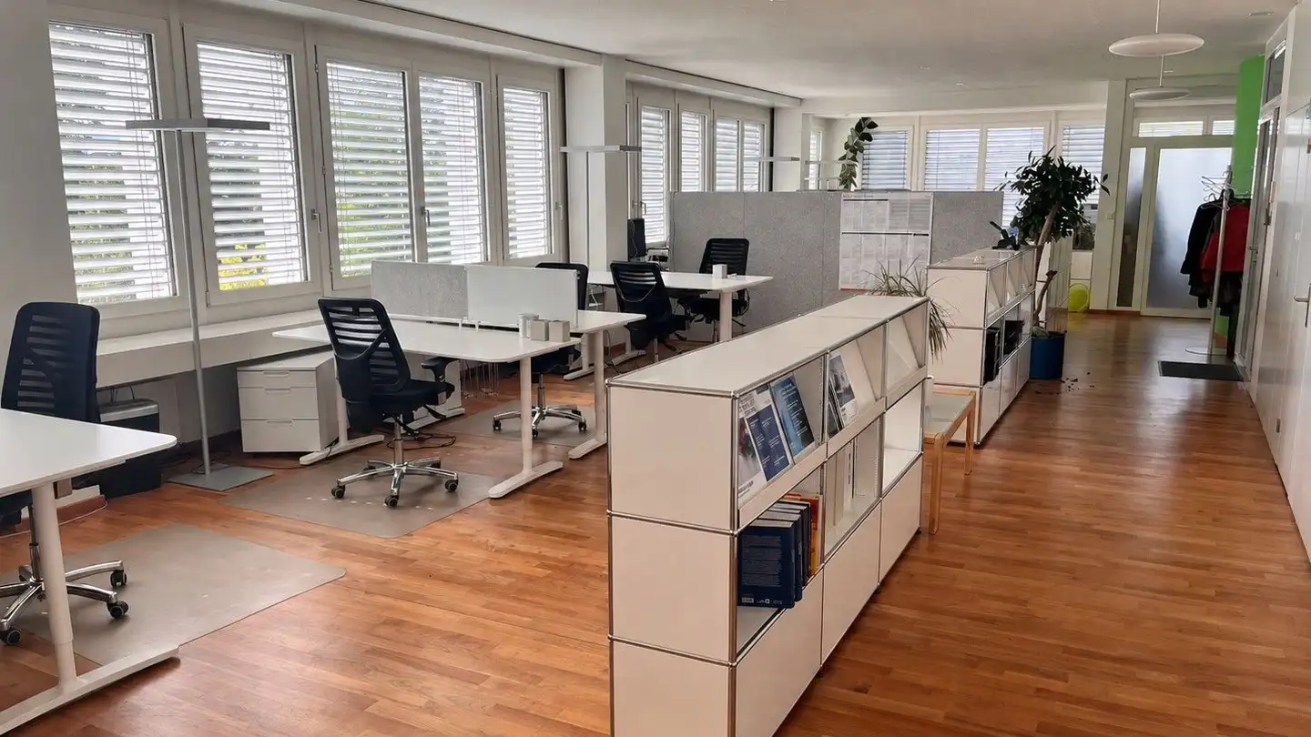 Commercial à louer - Seestrasse, 8008 Zürich
