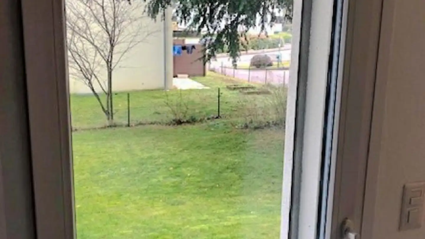 Mixed-use building for rent - 1025 St-Sulpice VD