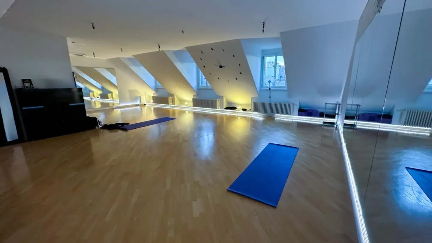 Commercial à louer - Waaghausgasse 3, 3011 Bern