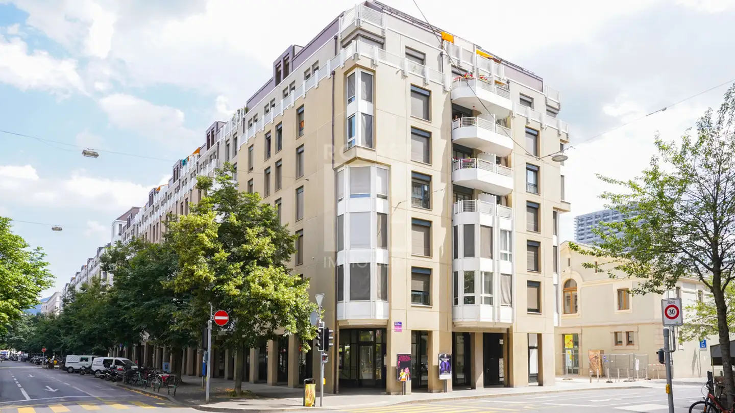 Arcade for rent - Rue De L' Ecole-De-Médecine 11b, 1205 Genève