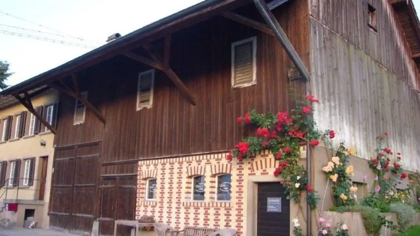 Farm for rent - Dorfstrasse 40, 5423 Freienwil - Photo 2