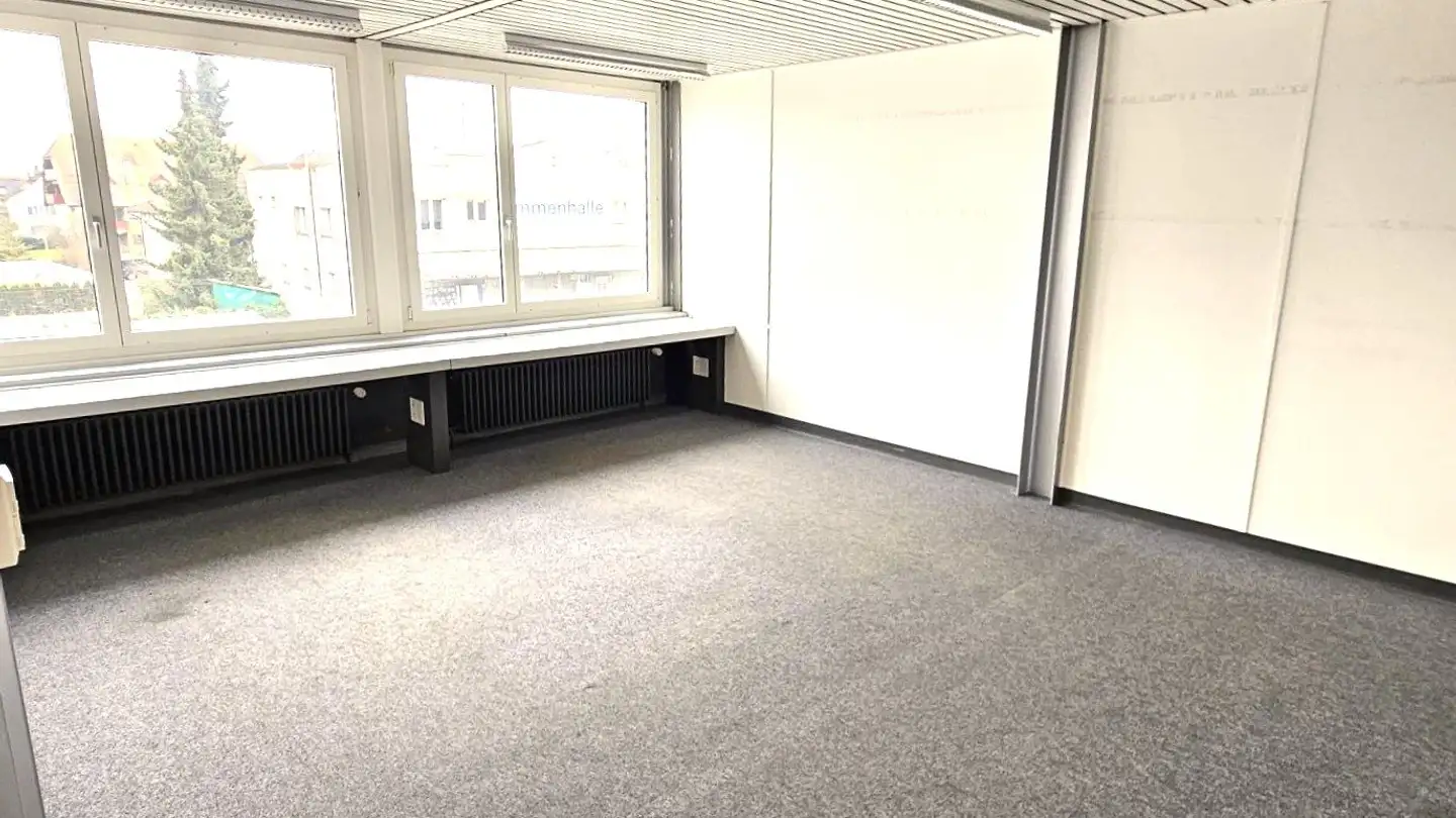 Office space for rent - Landshutstrasse 1, 3427 Utzenstorf