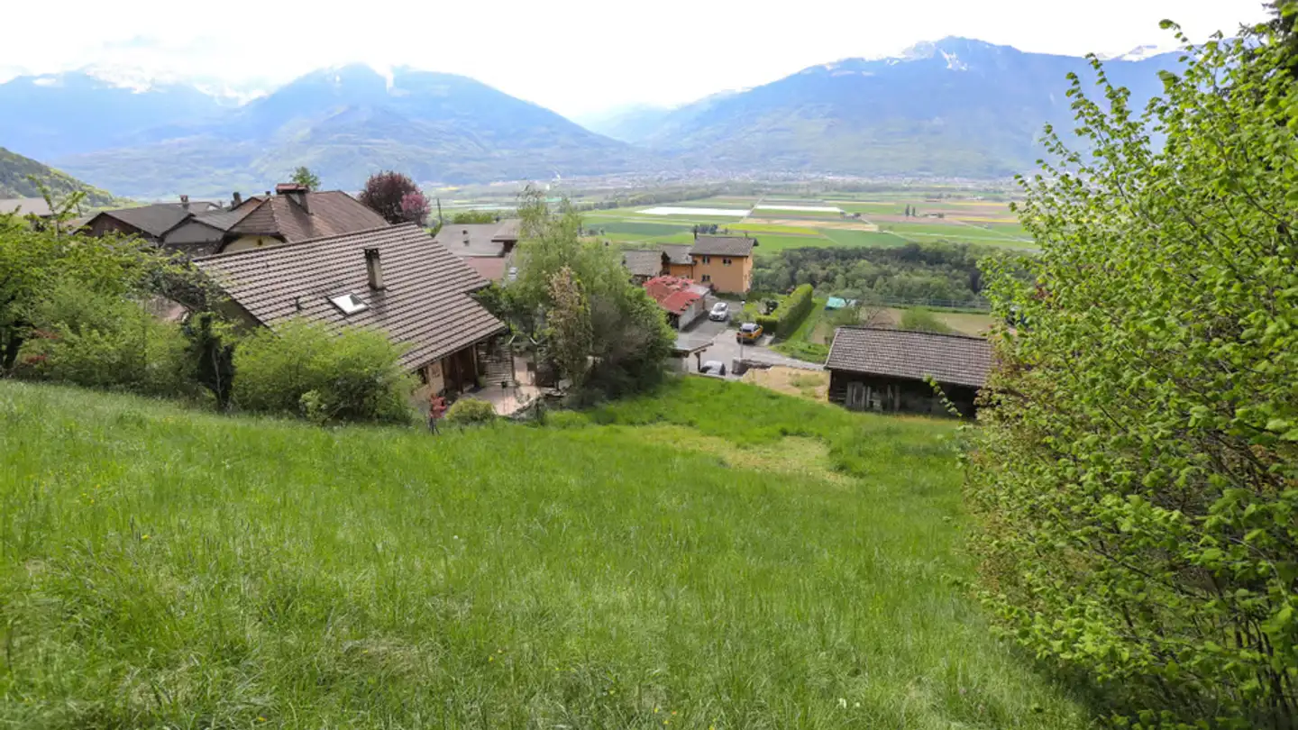 Constructible plot for sale - 1867 Ollon VD