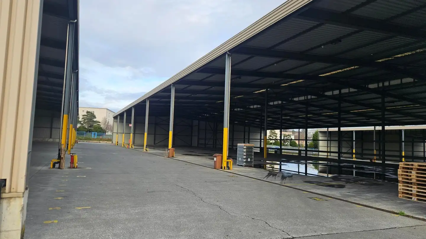 Industrial property for rent - Rue De La Verrerie, 1162 St-Prex - Photo 2