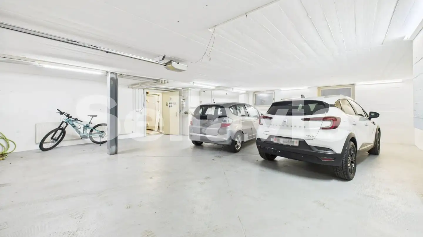 Place de parking souterraine à louer - 4402 Frenkendorf