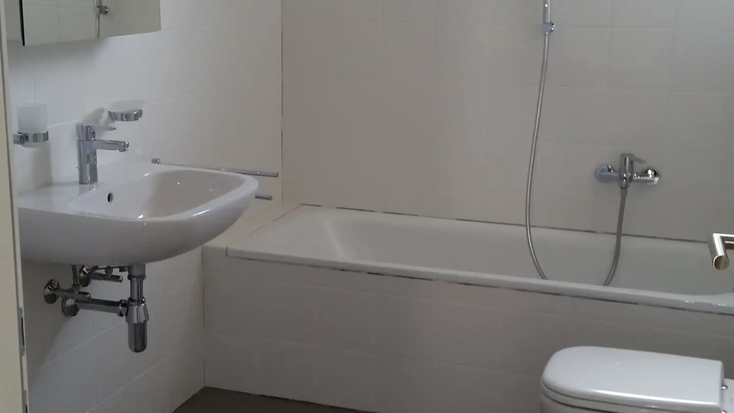 Apartment for rent - Via Mons. Angelo Jelmini 1, 6900 Lugano - Photo 4