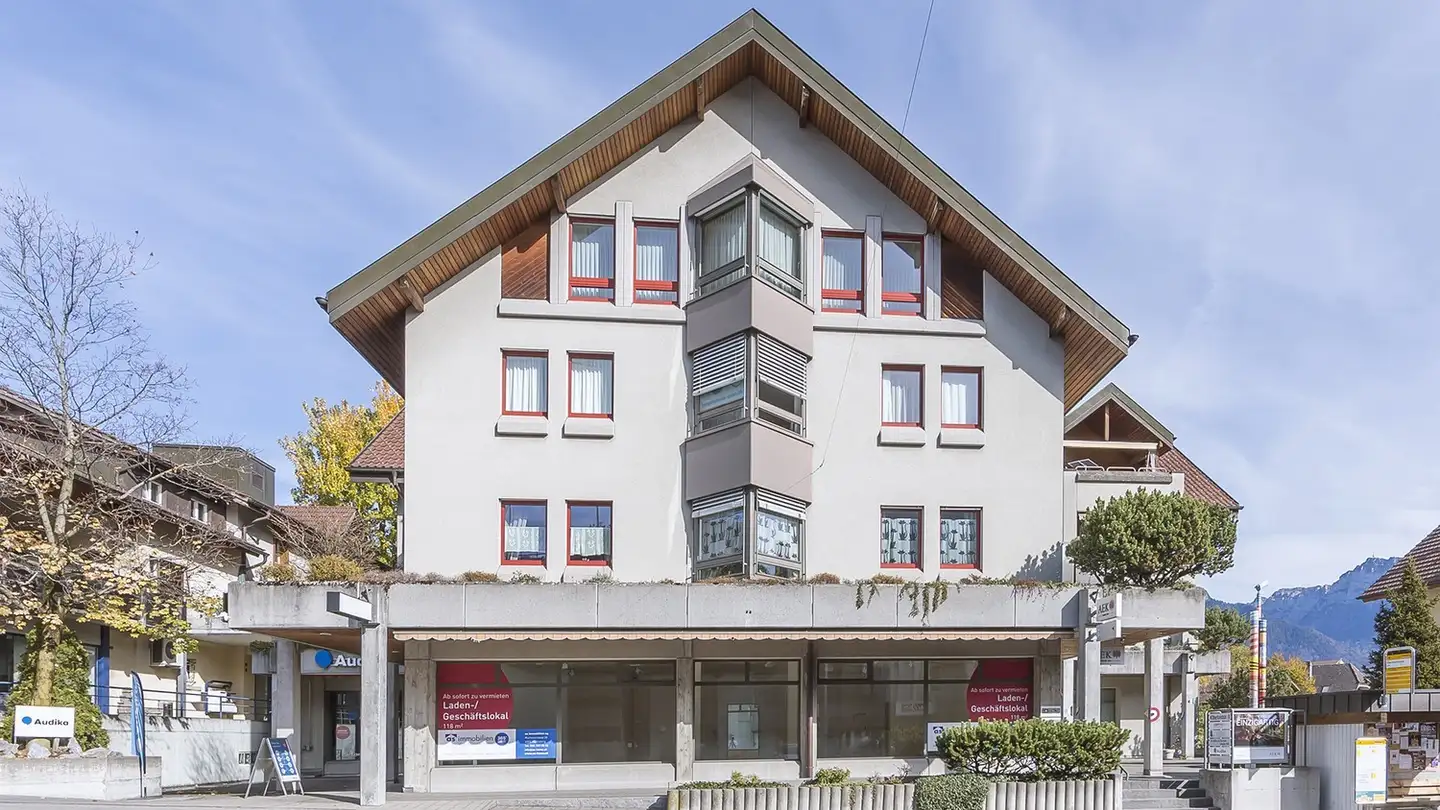 Commercial à louer - Oberlandstrasse 7, 3700 Spiez