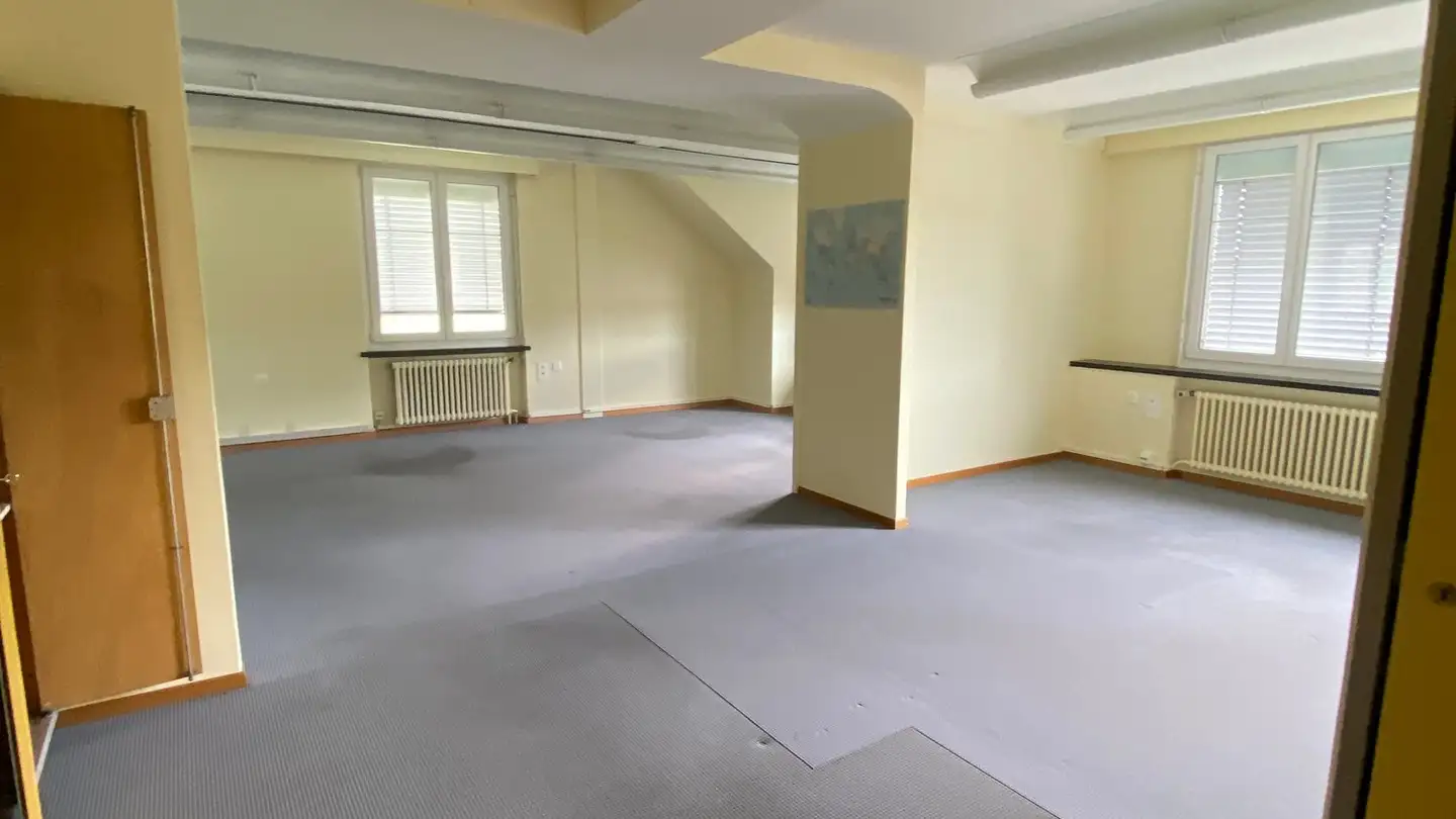 Bureau à louer - Walderstrasse 125, 8630 Rüti ZH - Photo 3