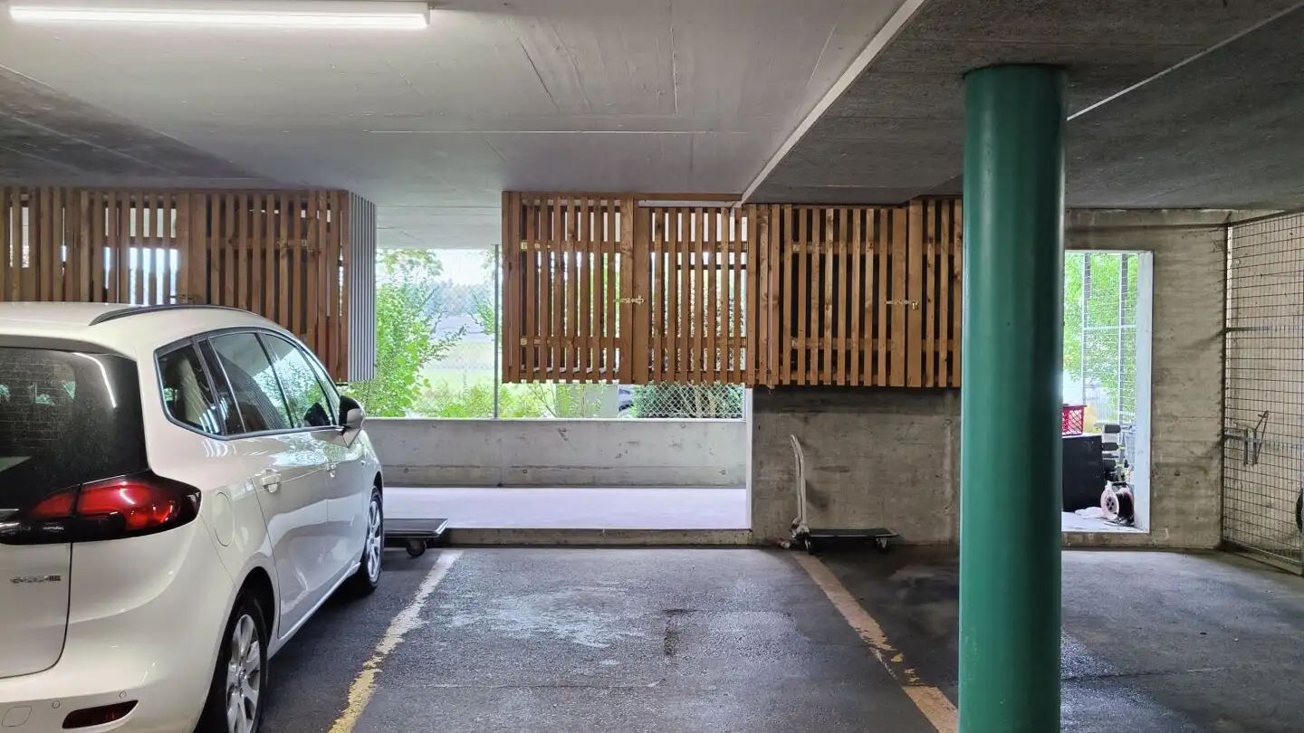 Parcheggio esterno in affitto - Zentralstrasse, 6036 Dierikon