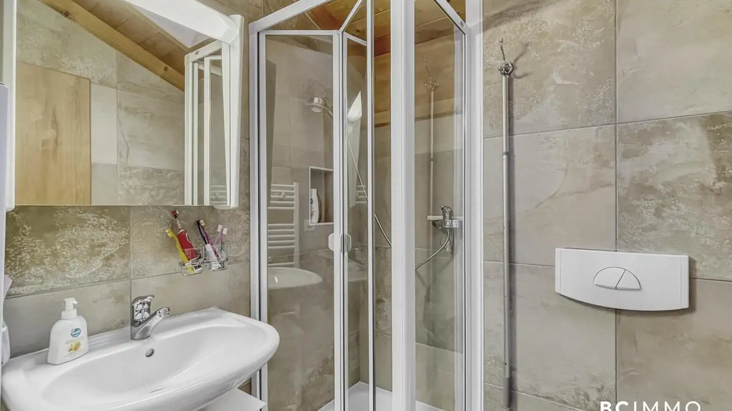 Apartment for sale - route des Chenolettes 30, 1660 Château-d'Oex