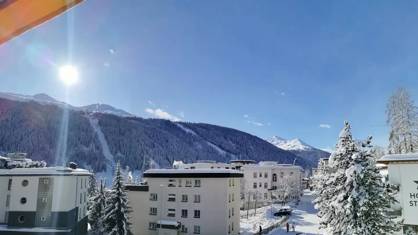 Attique à louer - Obere Strasse 41a, 7270 Davos Platz